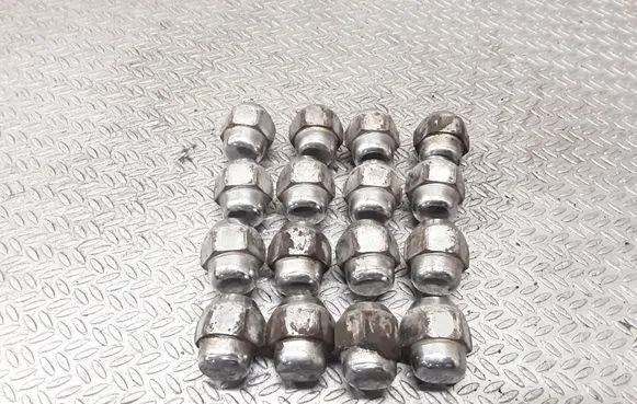 Nissan Qashqai Nuts/bolts 