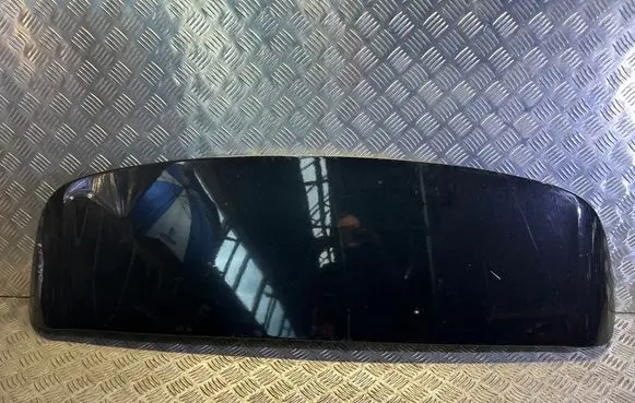 Tailgate/trunk spoiler