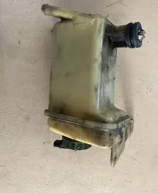 Audi Cabriolet B3 8G Brake fluid reservoir 