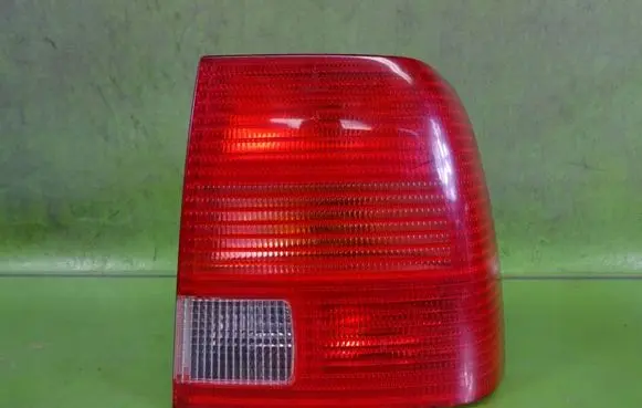 Volkswagen PASSAT B5 Rear/tail lights
