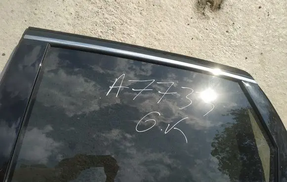 Hyundai ix 55 Rear door window glass