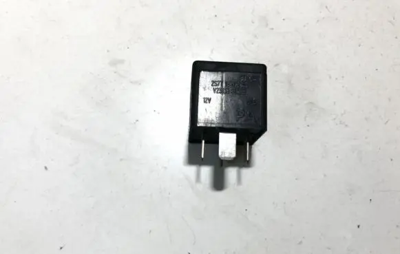 Ford Mondeo Mk III Other relay 2s7t14b192aa