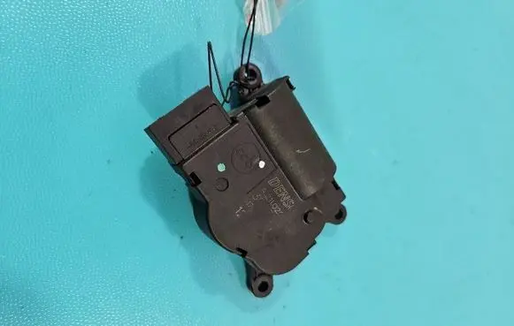 A/C air flow flap actuator/motor