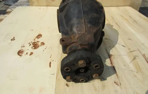 Mercedes-Benz C W203 Rear differential A2103513308MERC 2103513308