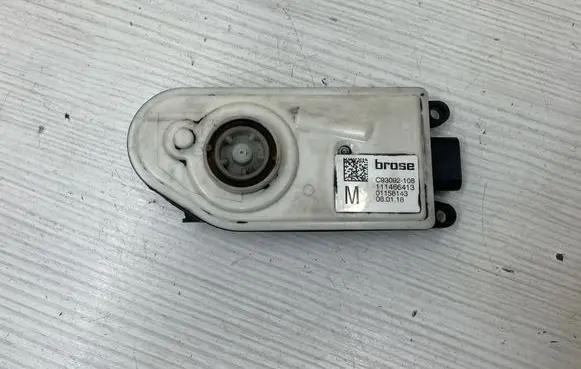 BMW 5 G30 G31 G38 Radiator active air flap actuator C93092108
