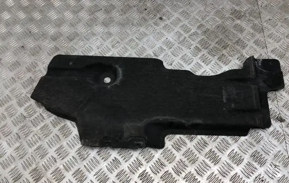 Volvo V40 Center/middle under tray cover 