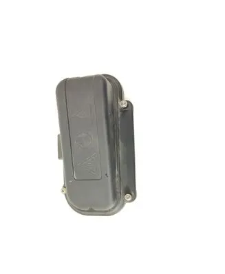 BMW 5 F10 F11 Fuse box cover 7555189