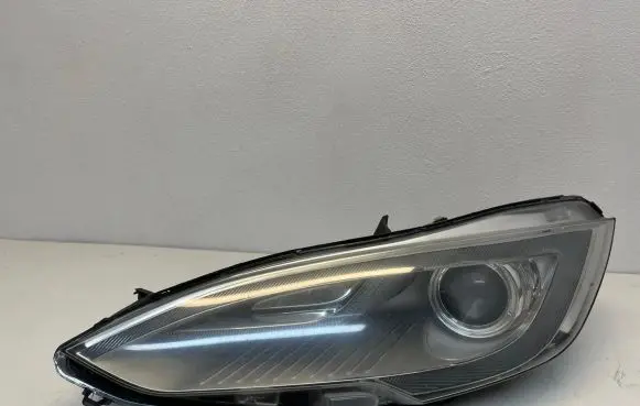 Tesla Model S Headlight/headlamp 6005906 6005910 6007703