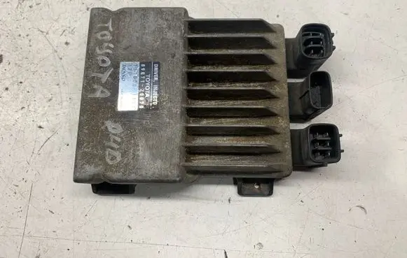 Toyota Avensis T250 Fuel injection control unit/module 8987120070 1310001371