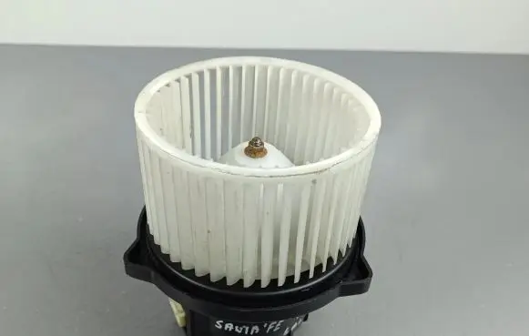 Hyundai Santa Fe Heater fan/blower 979452W000