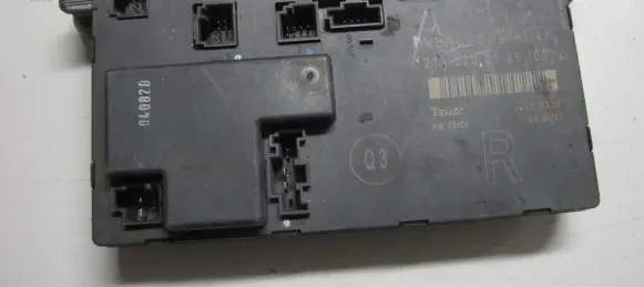 Mercedes-Benz CLS C219 Door control unit/module 2198200126