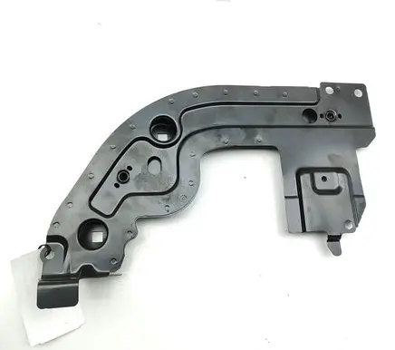 Headlight/headlamp mounting bracket