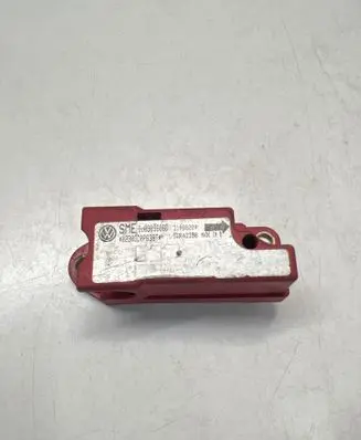 Volkswagen Golf IV Airbag deployment crash/impact sensor 1J0909606D 31980204 5WK42350