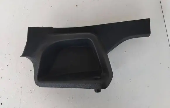 Ford Focus Rear sill trim cover BM51A13245A