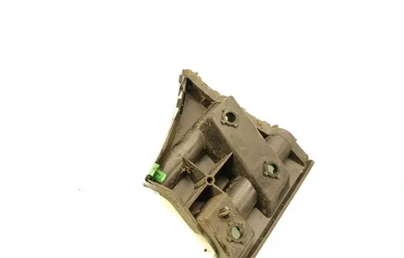 Volvo V40 Front bumper mounting bracket 31425110