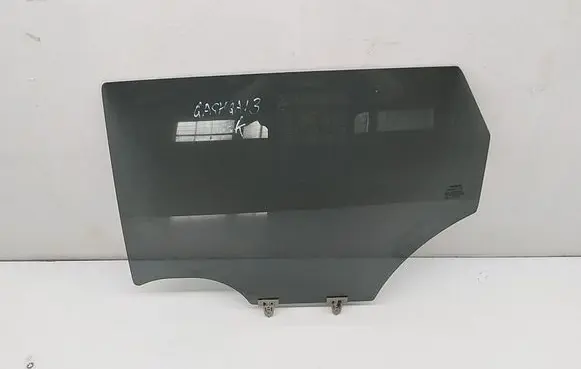 Nissan Qashqai Rear door window glass 82301JD000