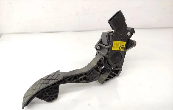 Volkswagen Polo V 6R Accelerator throttle pedal 6C1721503B