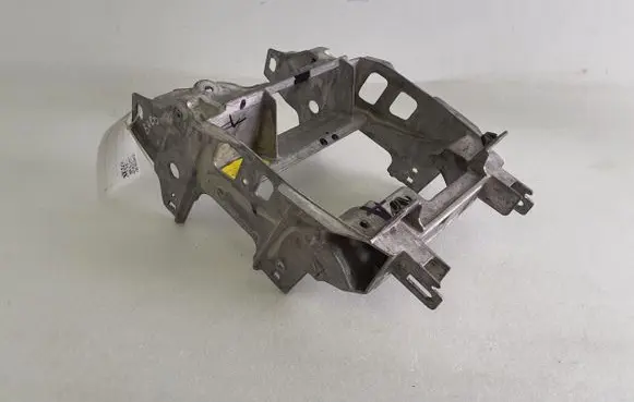 Ford Mustang Mach-E Other center console (tunnel) element LJ8BR045C52AB LJ8BR045A06AN37MC LJ8BR045A06