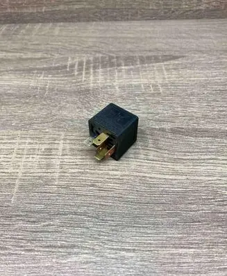 Mercedes-Benz Vito Viano W638 Other relay 0332209156