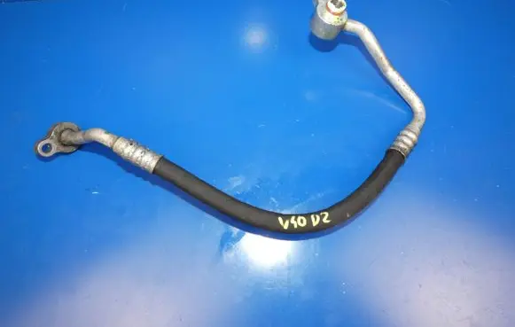 Volvo V40 Air conditioning (A/C) pipe/hose 