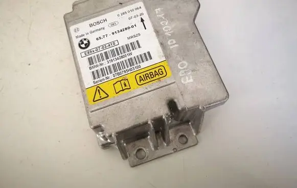 BMW 1 E81 E87 Airbag control unit/module 6577913428001 0285010064