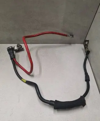 Volkswagen PASSAT B7 Positive cable (battery) 1K0971228AA