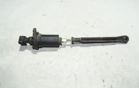 Renault Trafic II (X83) Clutch master cylinder 3200031238