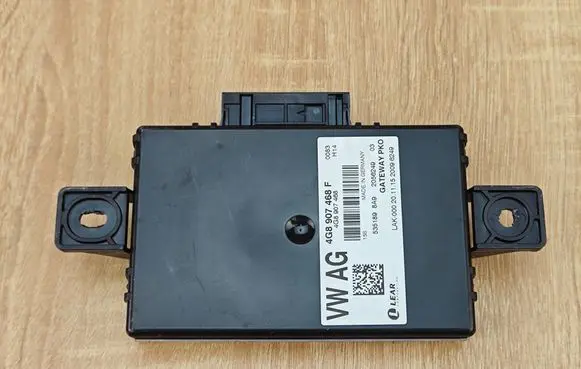 Audi A6 S6 C7 4G Gateway control module 4G8907468F