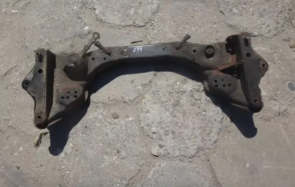 BMW 5 E34 Front axle beam