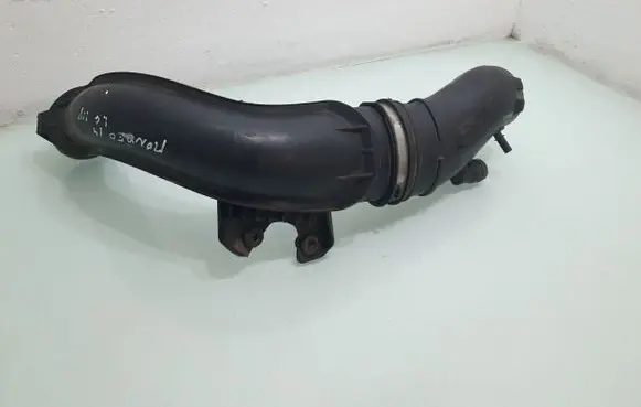 Ford Mondeo MK IV Air intake duct part BG919C623BH
