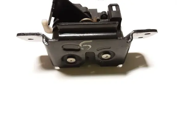 Dodge Caliber Tailgate/trunk/boot lock/catch/latch 176AAA 1226