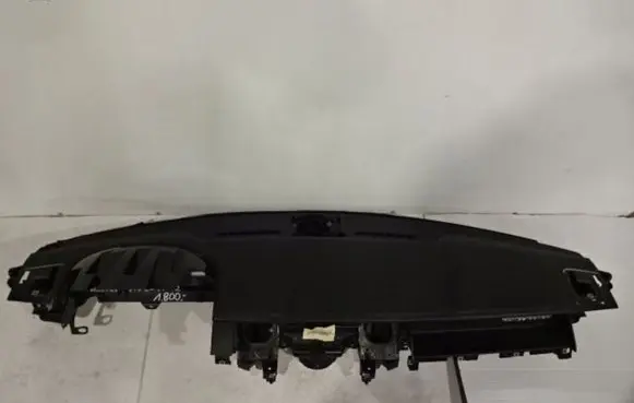 Land Rover Range Rover L322 Dashboard