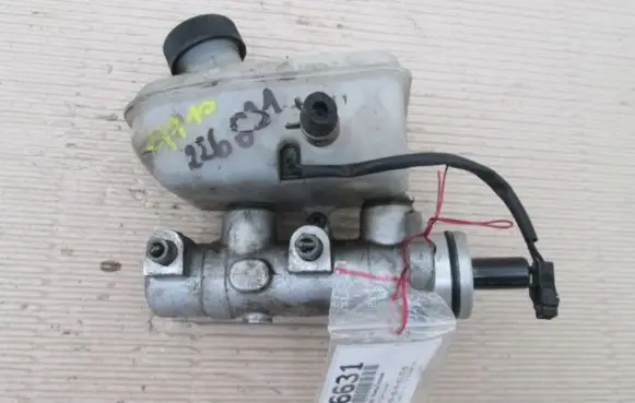 KIA Carnival Master brake cylinder