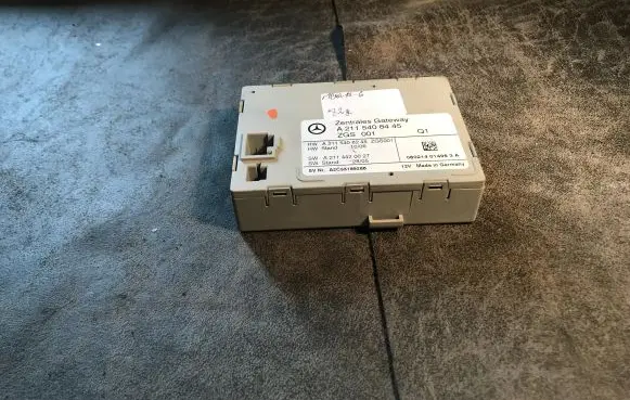 Mercedes-Benz CLS C219 Gateway control module A2115408445
