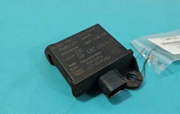 Audi Q7 4L Central body control module 4F090728305 IMPRK1548310