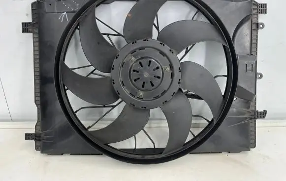 Mercedes-Benz E C207 W207 Electric radiator cooling fan