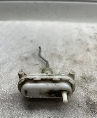 Volkswagen PASSAT B4 Central locking motor 3A0862159