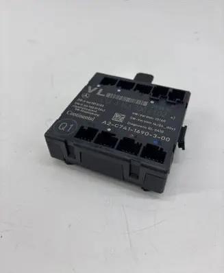 Mercedes-Benz A W176 Door control unit/module A1669004102