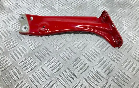 Skoda Octavia Mk3 (5E) Fender mounting bracket 5E0821142A