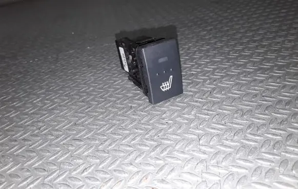 Mazda 3 I Seat heating switch 03750321