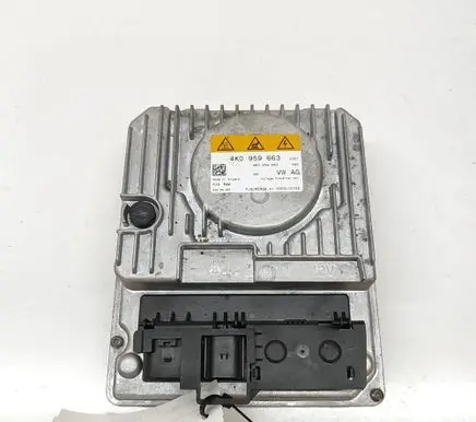 Audi Q7 4M Voltage converter/converter module 4K0959663