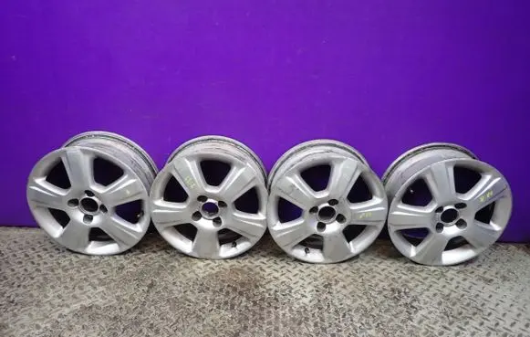 Opel Corsa C R15 alloy rim 13178955