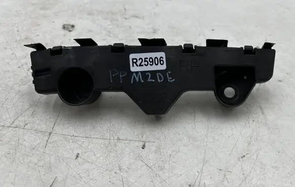 Mazda 2 Front bumper mounting bracket D01N500T1