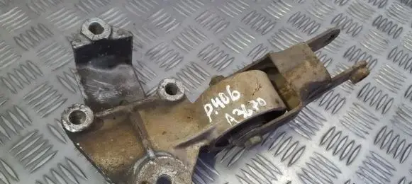 Peugeot 406 Engine mount bracket 722300