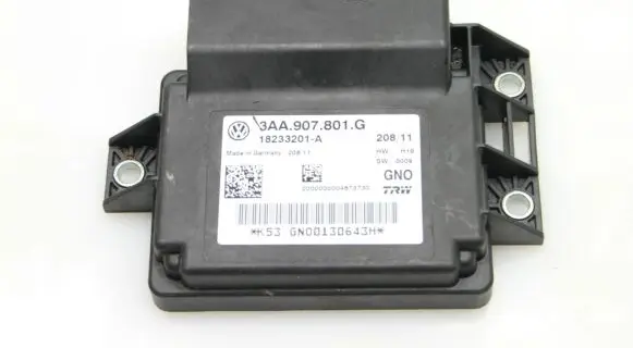 Volkswagen PASSAT B7 Hand brake control module 3AA907801G