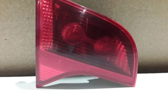 Audi A4 S4 B7 8E 8H Tailgate rear/tail lights 8E9945093A