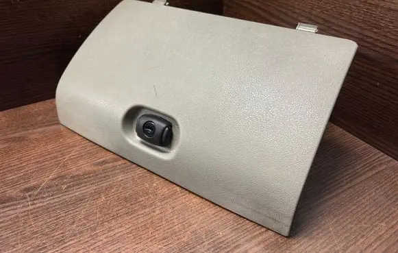 Renault Master II Glove box set 8200189021