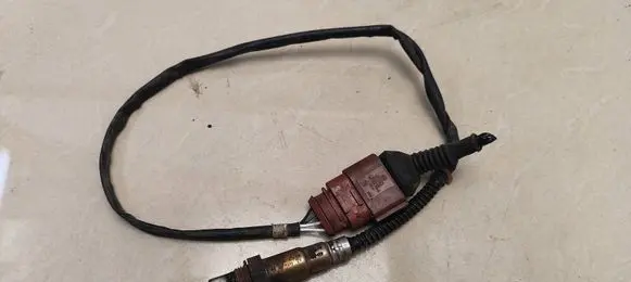 Volkswagen PASSAT B5.5 Lambda probe sensor 058906265 0258006305