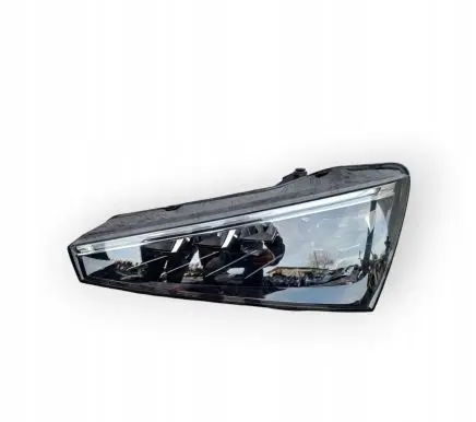 Skoda Scala Headlight/headlamp 657941015A