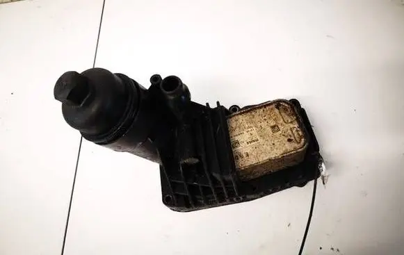 BMW 3 E90 E91 Engine oil radiator 8507626 70377354